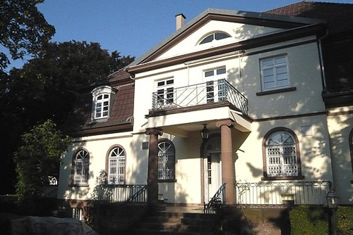 Logenhaus der Freimaurer Loge in Stuttgart, Licht am Stein, Hackländerstr 27